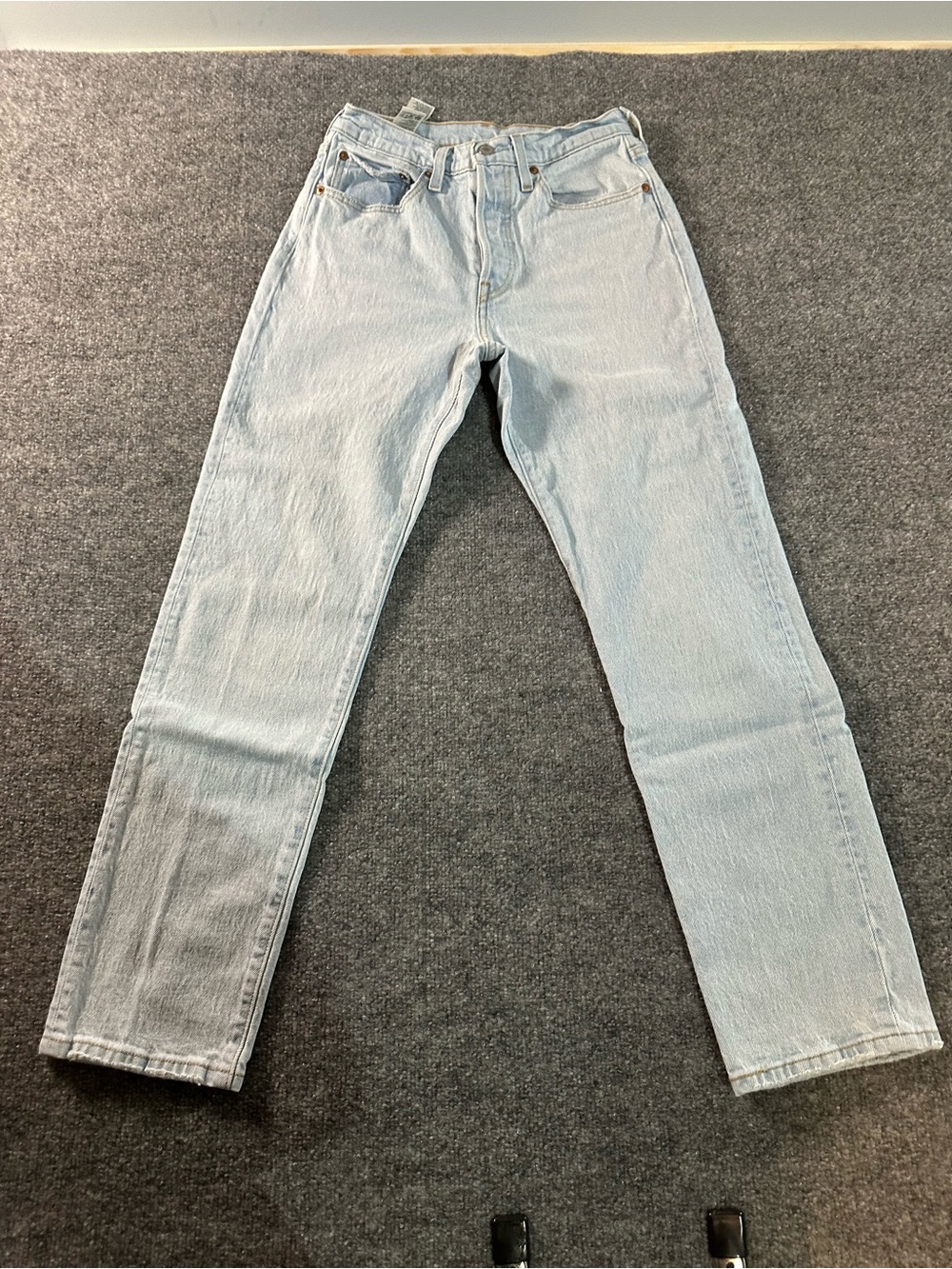 Levi’s 501 Button Fly Women’s Midrise Straight Leg Denim Jeans Size 26x30